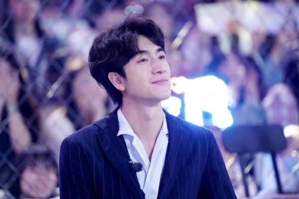 林更新工作室发声明辟谣，林更新未婚，网友：少女们我们还有机会