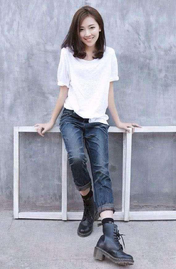 紧身裤悄悄的不会让你感觉到，它时尚百搭非常的显瘦