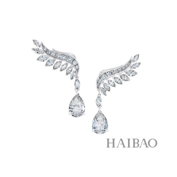 这届世界杯，球星太太们不遗余力地给球迷们好好上了一堂时尚配饰