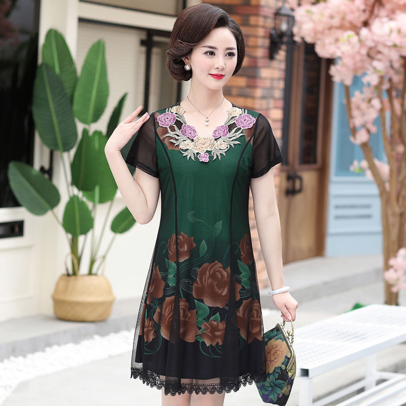 身高150的妈妈有165斤!穿这样高级女装，邻居夸显瘦像姑娘