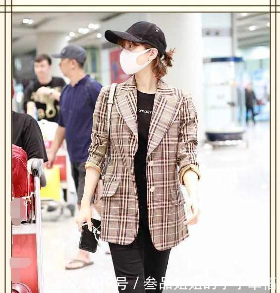 看了刘诗诗劈叉裤，再看看关晓彤，网友终于知道精致与邋遢差距