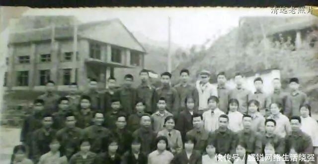  斜坡：清远连州老照片：连州中学，牛圩，青少年宫，河提公园，大斜坡