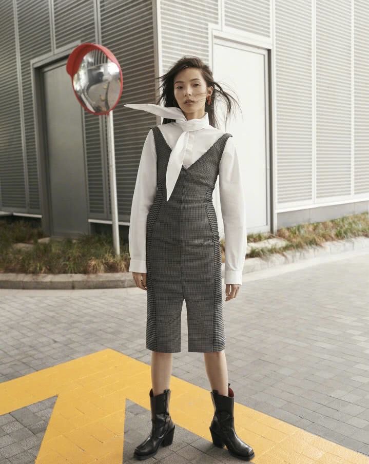 雎晓雯写真照曝光!娃娃脸配大长腿，网友:这不是我初恋嘛!