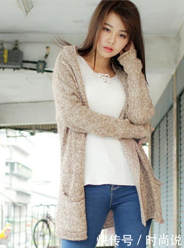 街拍：女神级别的牛仔裤美女, 都拥有完美的身材，性感美丽！