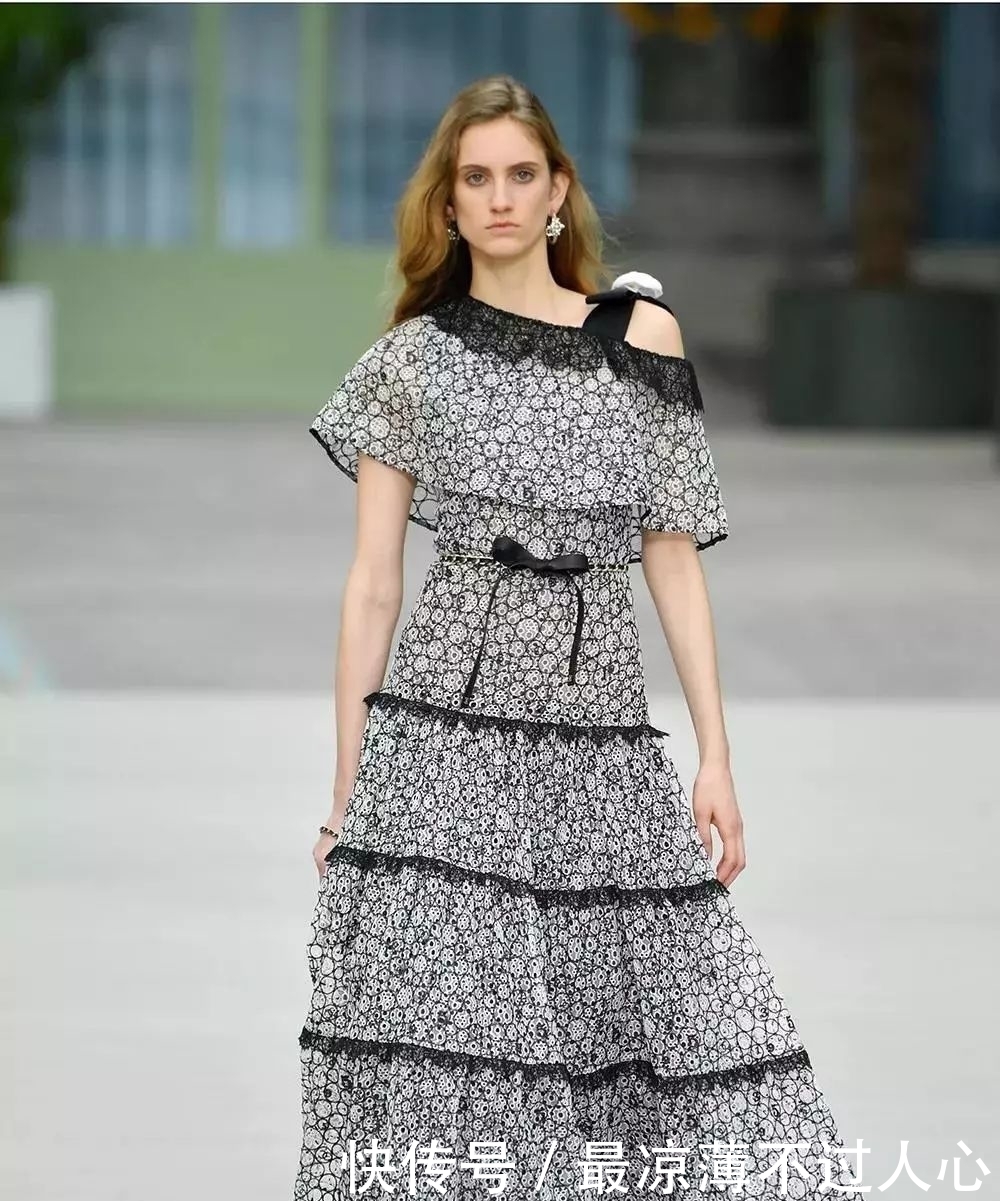  『旅程』搭乘 CHANEL 巴黎皇宫火车，开启通往新时代的旅程