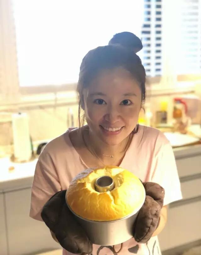 林心如首次回应丑照事件: 这是我吗？这才是我的素颜照好吗！