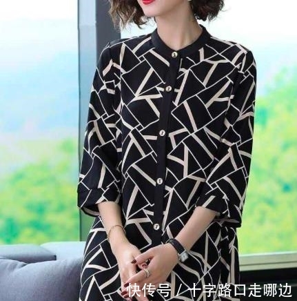 「穿搭」中年女人不要穿的太花哨,俗!学上海女人穿“铜氨丝”,优雅富态