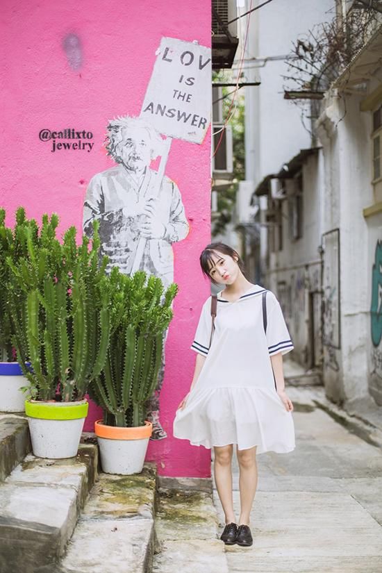 街拍：图1校花，图2性感，图6大长腿好诱惑！