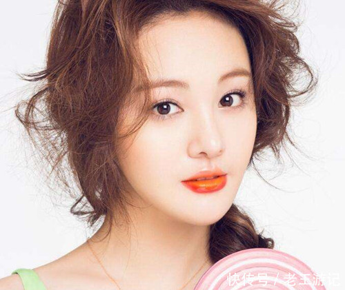 面对整容质疑,baby做鉴定,郑爽默认,而郭采洁发长文回击!!