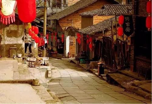 重庆所有的古镇都在这里了，基本全免费！