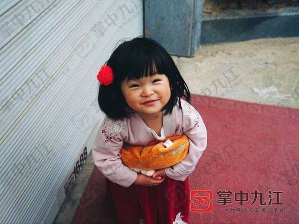 九江妈妈微博晒与女儿穿搭，网友：把生活过成了诗