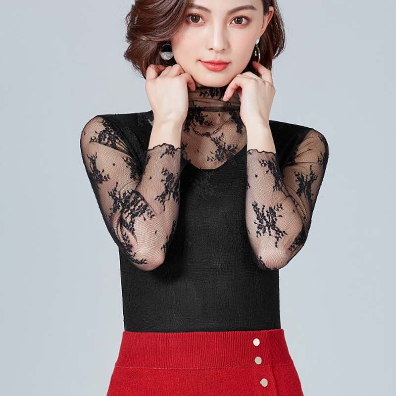 嫂子也太敢穿了,立秋后还穿这“透视装”,惹得邻居争相效仿