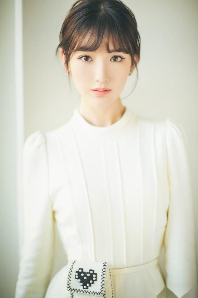 毛晓彤爸爸起诉她弃养生父？！网友：又出来一个害女儿的畜生