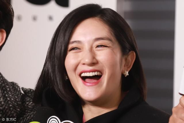 谢娜否认和张杰带双胞胎回老家，网友：自从生孩子后，一直炒！