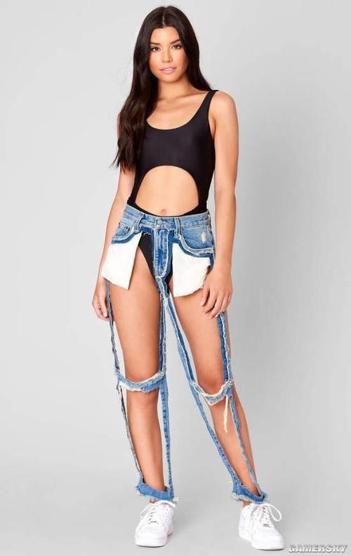 裤子也能露出绝对领域？国外时尚圈的奇葩破洞牛仔裤