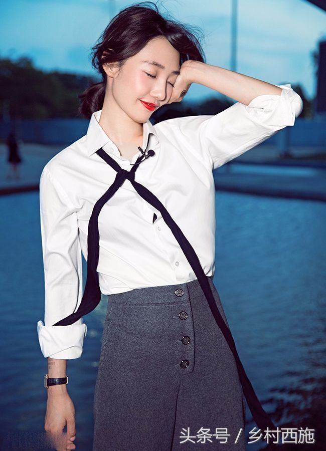 白百何几天不见瘦成一道闪电，网友:看来拍戏是真累!