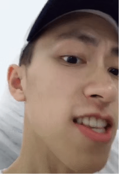 没想到@百万网红照骗翻车现场,点开前没想到这么好笑...全程高能xswl!!