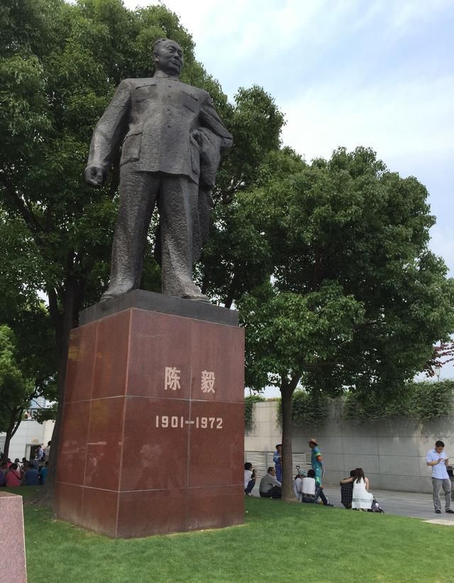  富得流油|我国这个省份因为太强悍了，后被一分为三，如今个个富