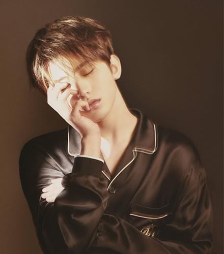 8位小鲜肉的睡衣秀:蔡徐坤魅惑,易烊千玺清秀,林彦俊好高冷!