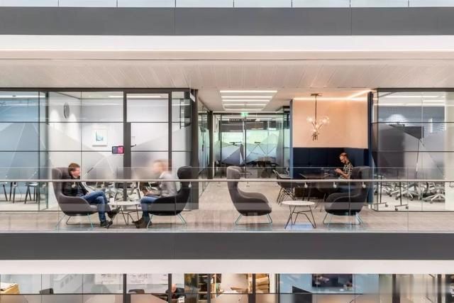  [建筑]国外科技园：立面结合被动式设计，用“硅”铝翅片，节省25%能源