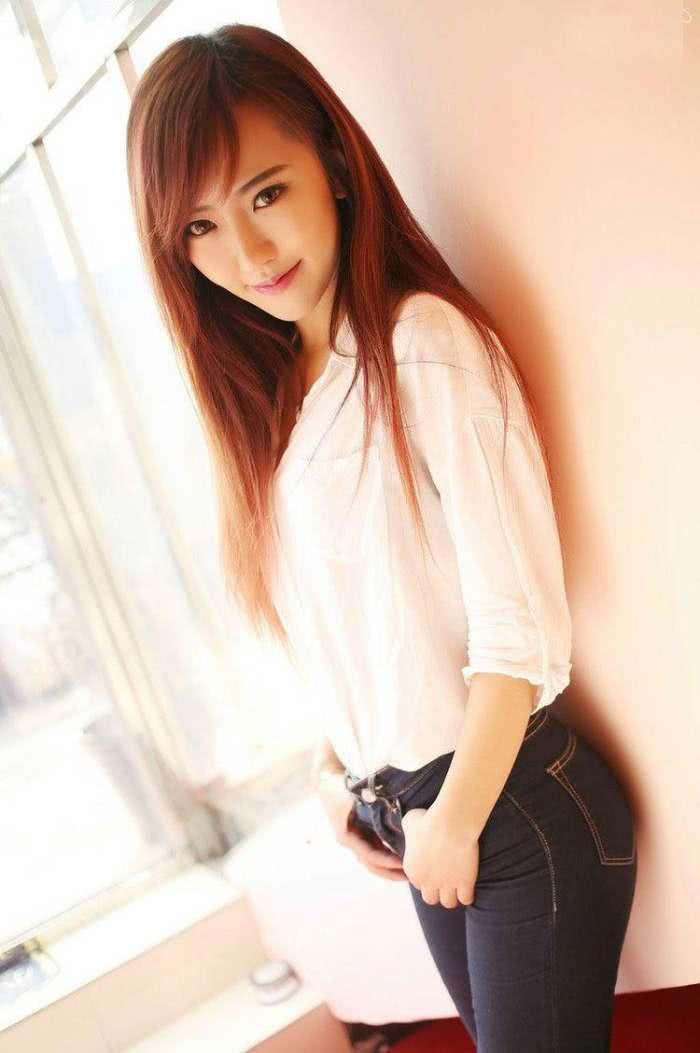 紧身裤是抑制不住的性感，把女性优美身姿优雅气质绽放出来