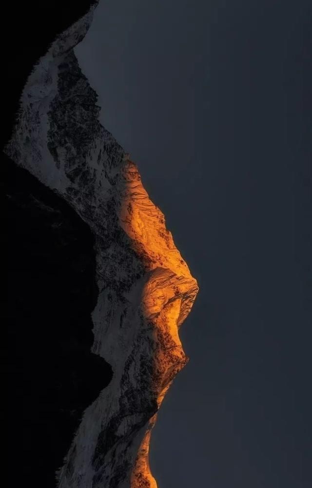 天堂向左,雨崩向右。不去天堂,就去雨崩