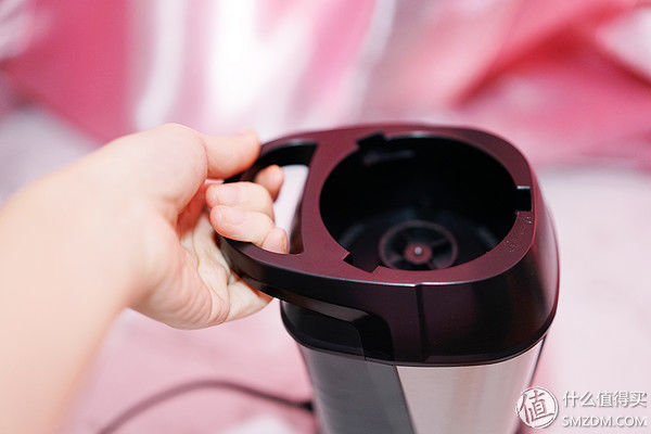 物色好物 篇三:#达人发文幸运屋#简单易用会上瘾!--MY JUICER S 便携式榨汁机 使用有感