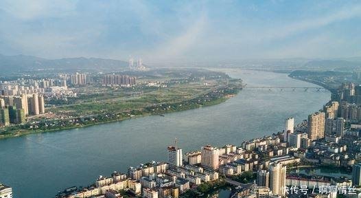 我国南方又出现一座空城，百姓看到房价后，表示买不起