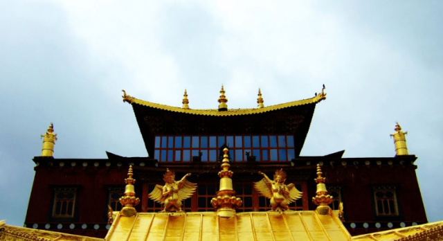 佛法：高僧的忠告，年过50，这两个尽量别“贪”，易招惹祸端