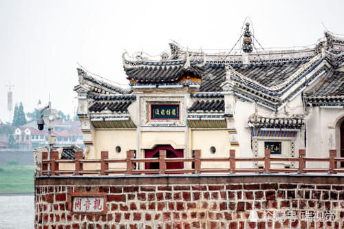 长江中这个700多年的“钉子户”，经历无数次洪峰，岿然不动！