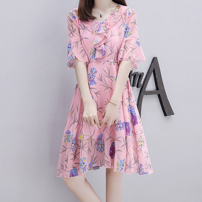 不夸张!工资刚发就没了，48岁老婆穿这女装，洋气显嫩，超值