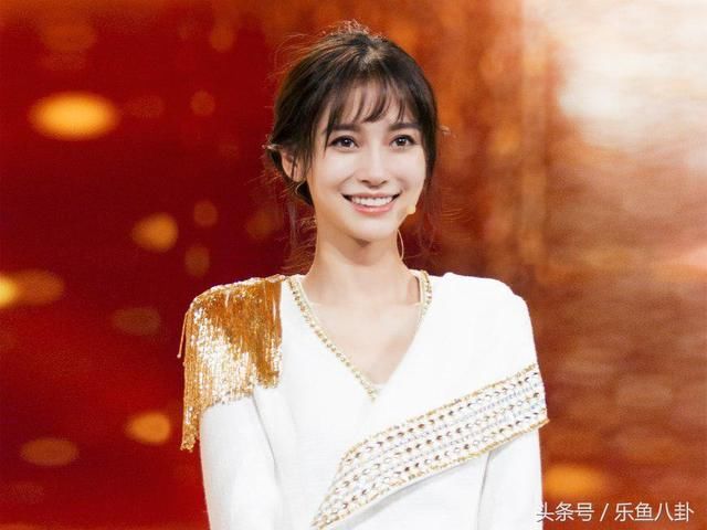 为何29岁的baby皮肤会这么好？看她起床后做的这件事也许就懂了