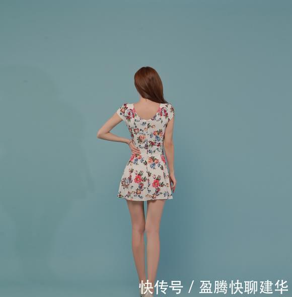  满庭春：晴天美图孙允珠，满庭春影彩绘玫瑰幽梦连衣裙