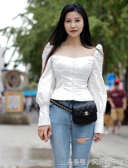 当学生妹遇上性感女神，你会喜欢哪一个？