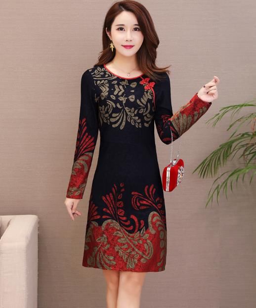 中国改良旗袍火了，气派婉约动人，民国风十足，适合45岁女人