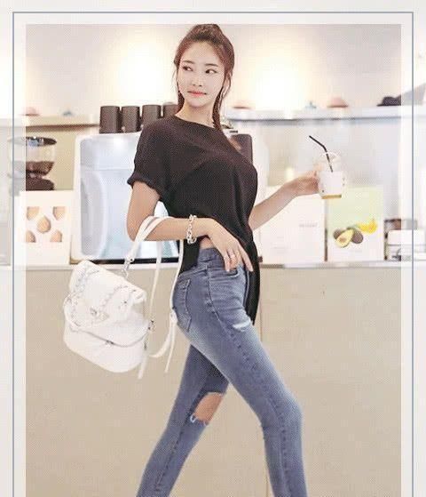 『显瘦』牛仔裤经典独特的紧身设计,显瘦又百搭,设计感十足