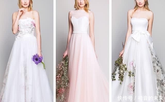 「粉彩」Blumarine粉彩婚纱礼服:烂漫淡彩美味可口,3D花瓣和服装印花好烂漫!
