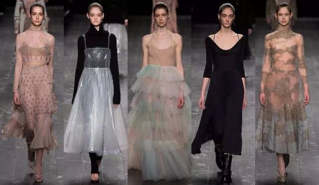 平胸女孩穿衣服简直太美了!那大胸姑娘到底该怎么办?