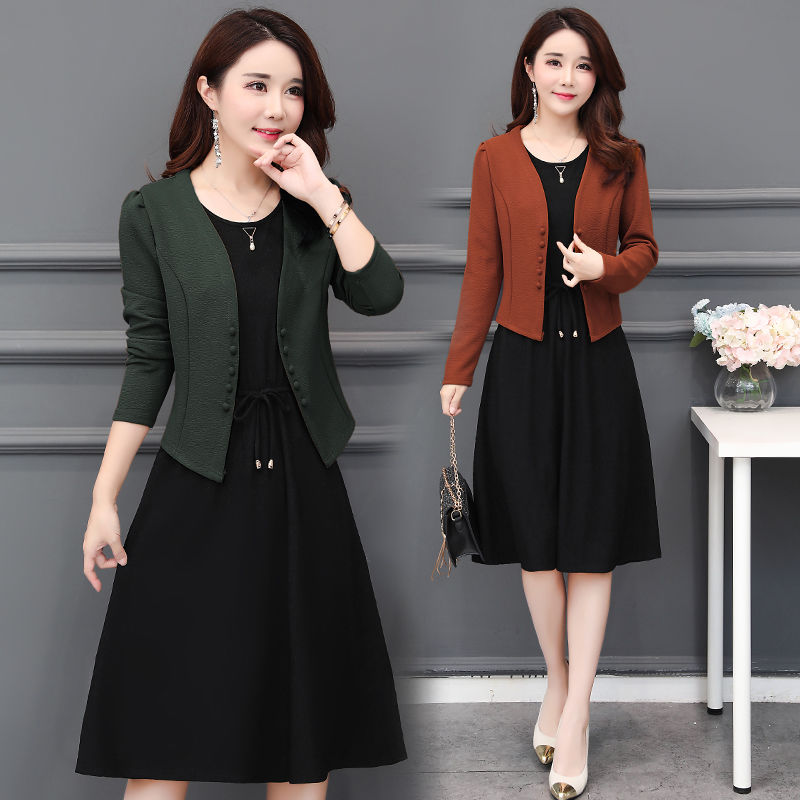 这酒红裙找了3天3夜，太好看了!款款精致，妈妈穿上减龄像30