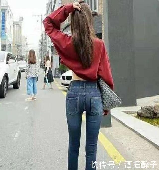 『优雅』优雅时尚牛仔裤小姐姐,洋溢着青春活力,穿出落落大方女人味!