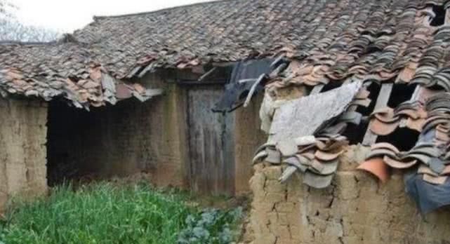 农村的老宅子，为何有人就能住上百年，无人住几年就会“坍塌”？