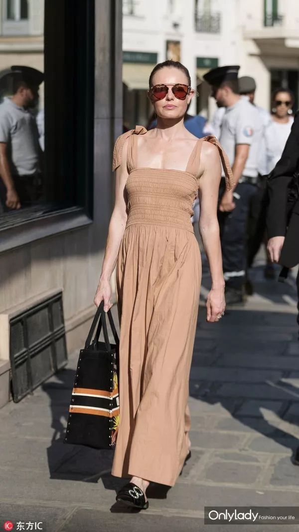 杨幂、angelababy都在穿的自然色到底是个什么套路?