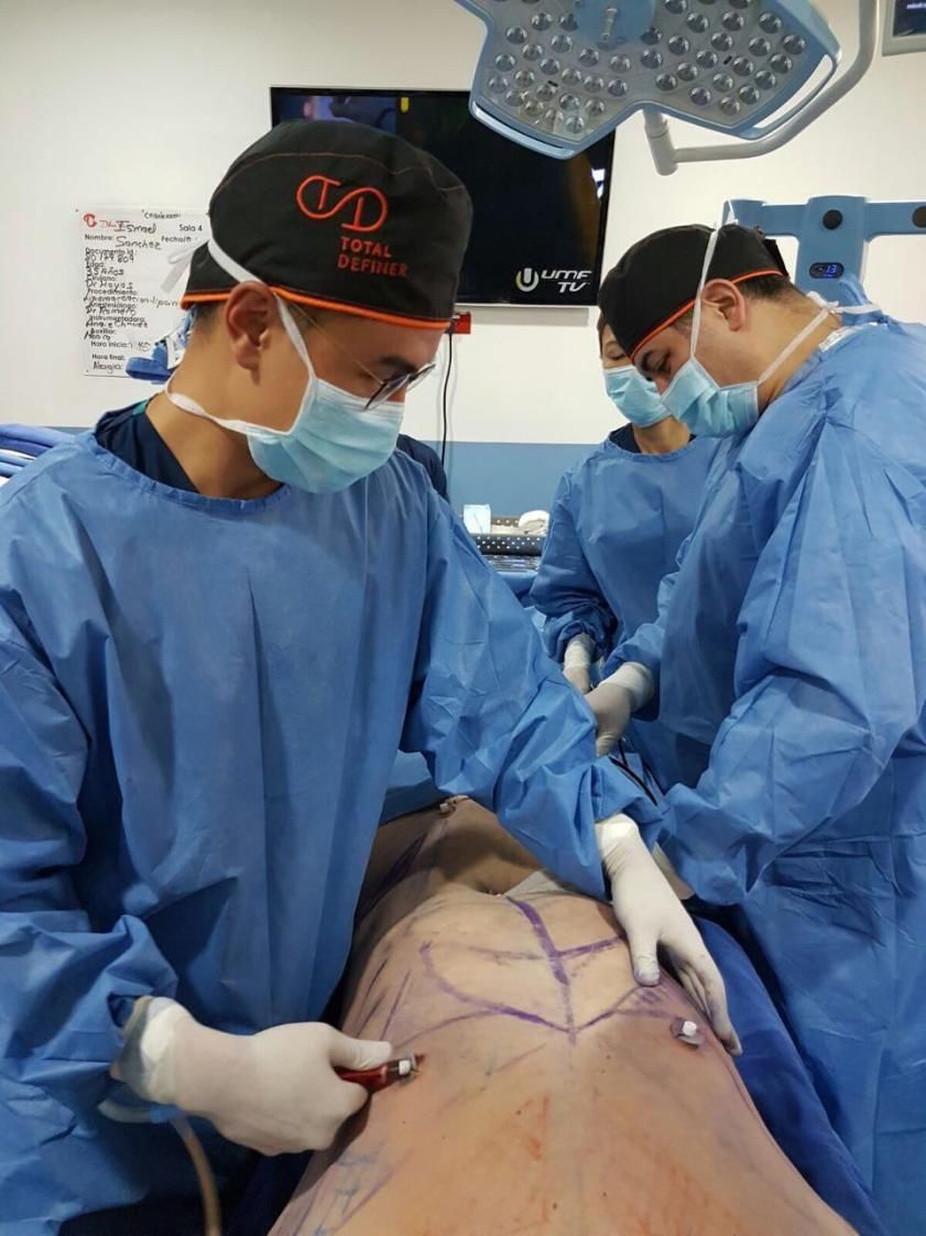 你以为健身房发照片的网红都是靠撸铁来瘦身的??其实真相是这样的