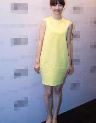 白百何穿错服装，肥胯腿皱暴露年龄，网友：真的老了！