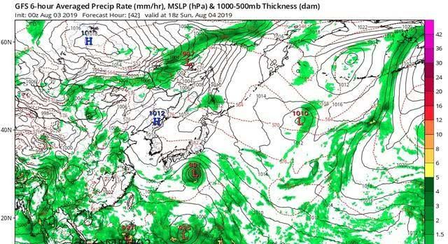 台风出现“超生”，8号台风在加强，9号台风或24小时命名