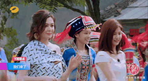 56岁关之琳真会穿!超短发吊带裙真显嫩 网友:不愧是逆龄美人