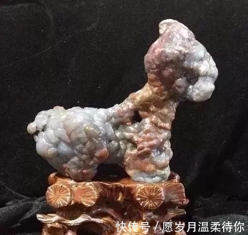  #戈壁玛瑙#奇石绵羊卖了450万！这14只羊不服了