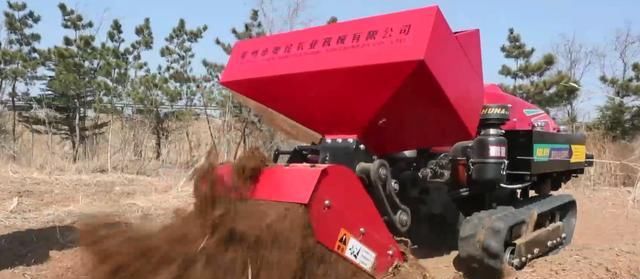  「小伙」绝了！农村大叔发明旋耕机，勤劳小伙靠它1个月挣3万，1