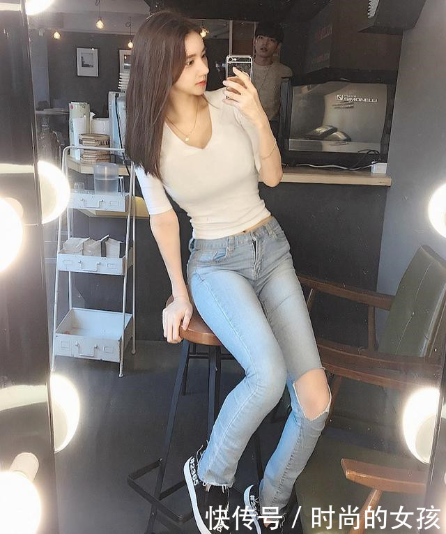紧身裤穿着更加舒适自然，突显出女性浪漫时尚一面！