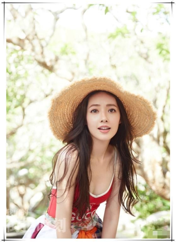 看了奚梦瑶吊带衫，再看看郭碧婷，才知道清纯和性感的差距有多大